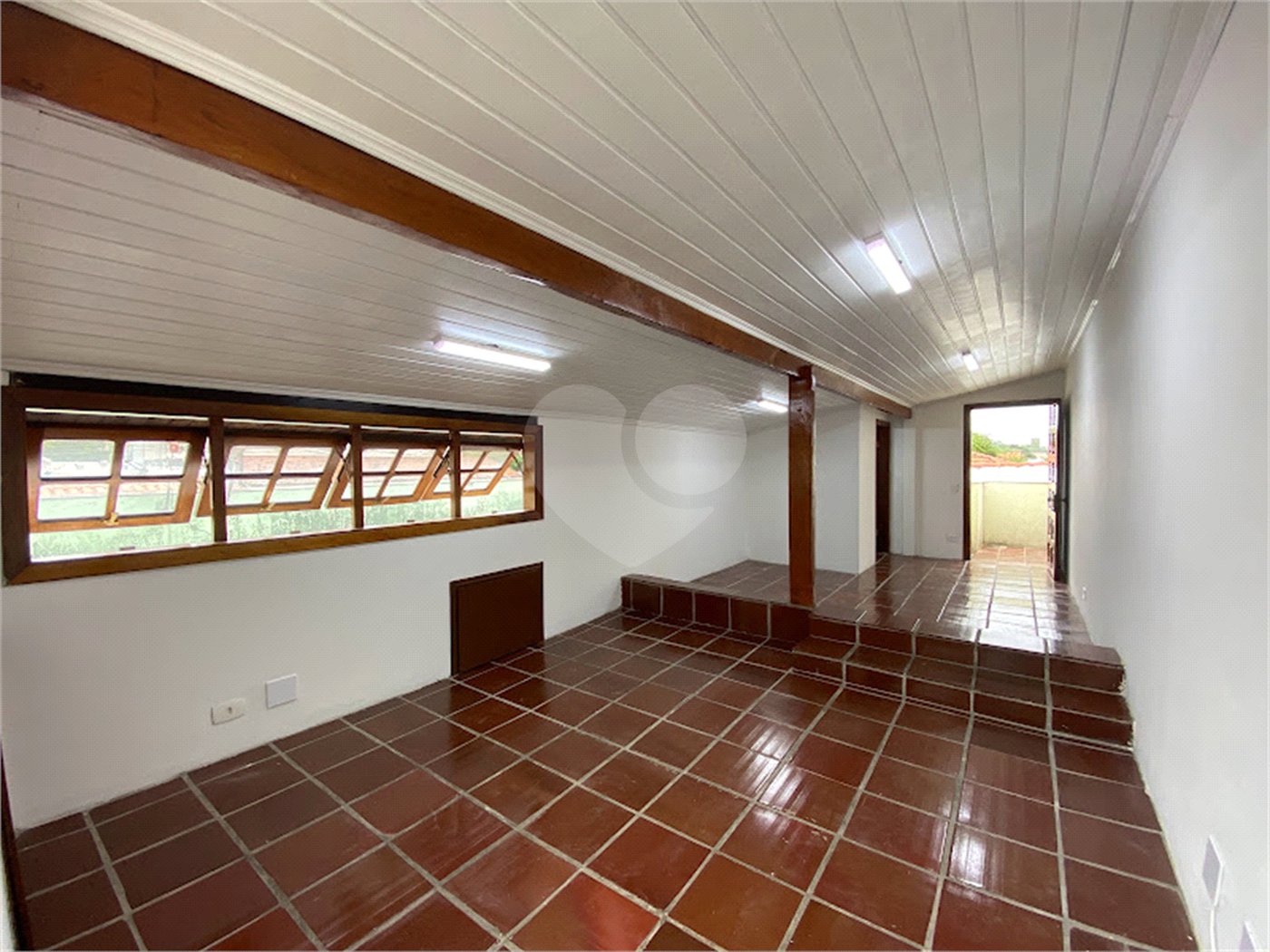 Sobrado à venda com 7 quartos, sendo 2 suítes, em Brooklin Paulista, São Paulo, SP