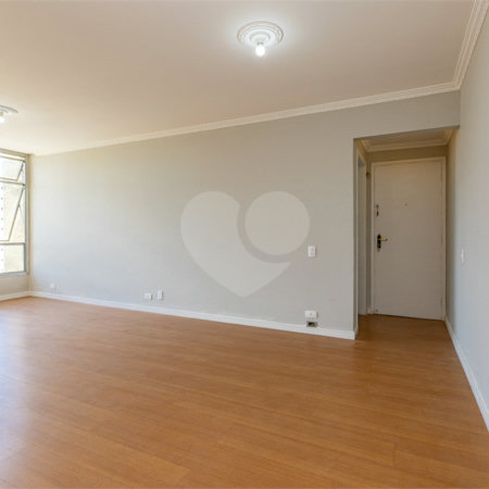 Apartamento à venda com 3 quartos, sendo 1 suíte,  em Brooklin, São Paulo, SP