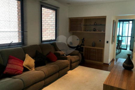 Apartamento à venda com 4 suítes em Vila Oliveira, Mogi das Cruzes, SP