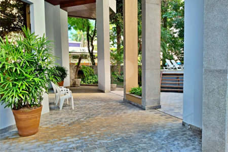 Apartamento à venda com 4 quartos, sendo 2 suítes,  em Indianópolis, São Paulo, SP