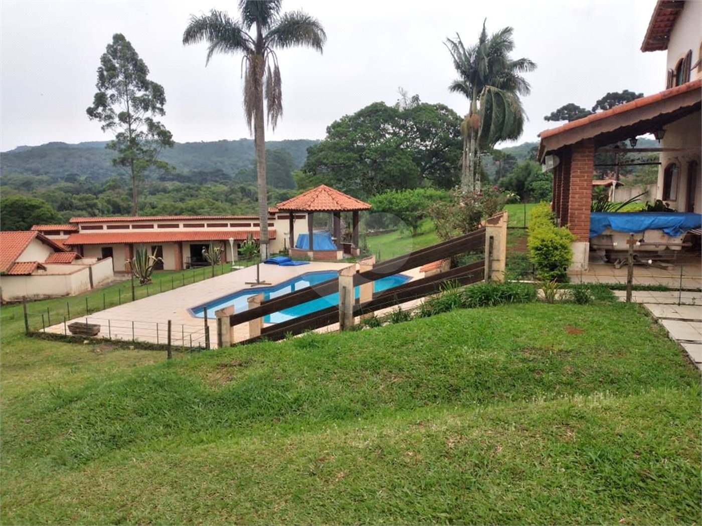 Chácara à venda com 4 quartos, sendo 3 suítes, em Ibiúna, Ibiúna, SP