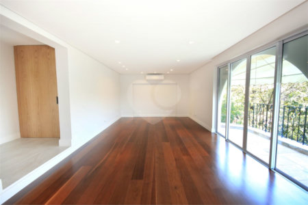 Apartamento para alugar com 3 quartos, sendo 1 suíte, em Granja Julieta, São Paulo, SP