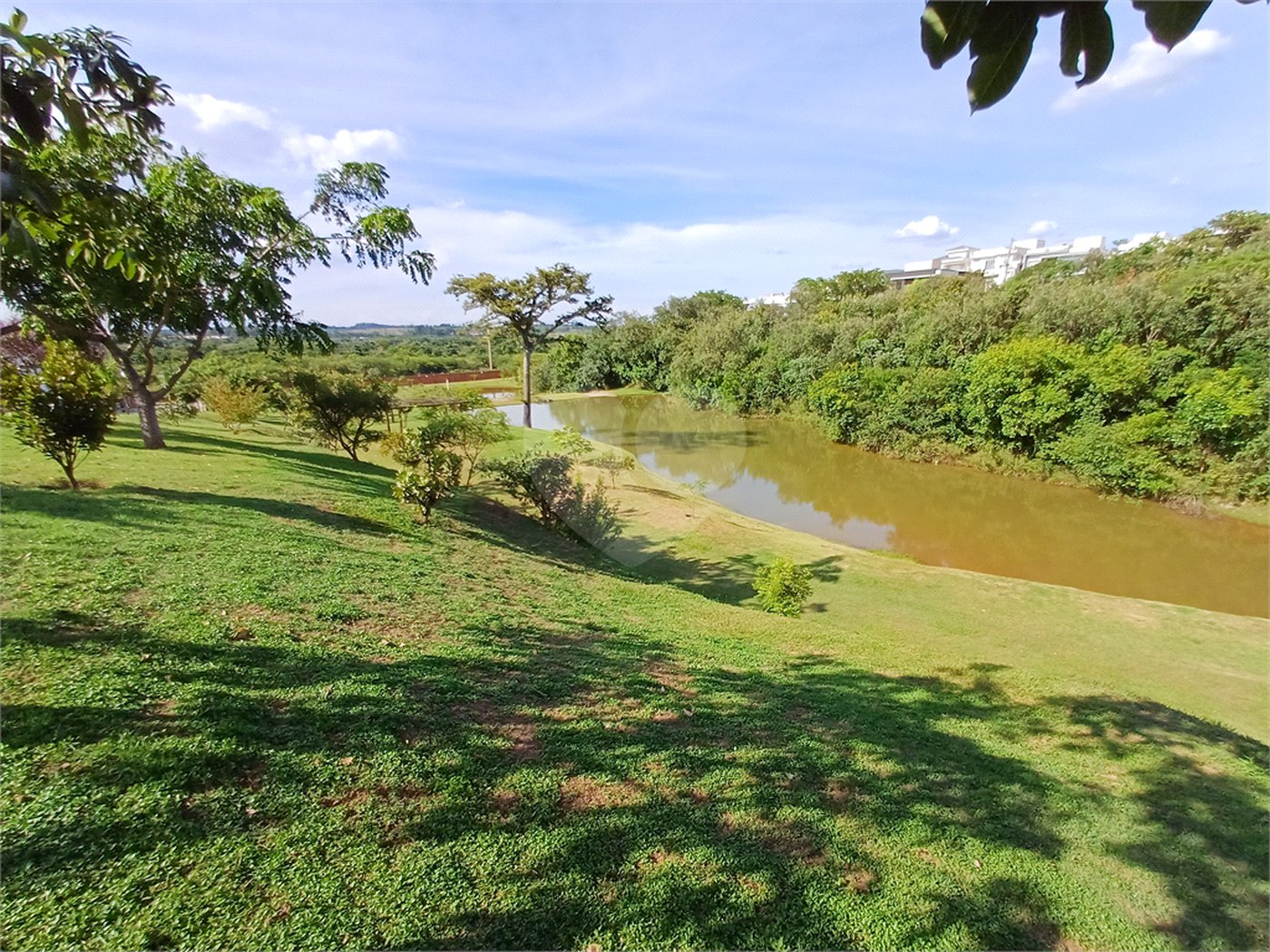 Casa à venda com 3 suítes no condomínio Ibiti Reserva, Sorocaba - SP