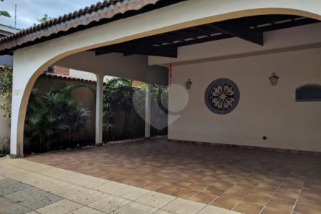 Casa à venda com 4 quartos, sendo 2 suítes, em Brooklin Velho, São Paulo, SP