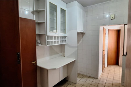 Apartamento à venda com 3 quartos, sendo 1 suíte,  no Centro, Ribeirão Preto, SP