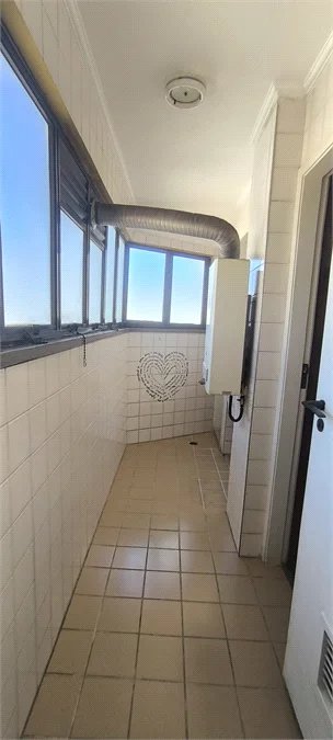 Apartamento à venda com 3 quartos, sendo 1 suíte, em Pinheiros, São Paulo, SP