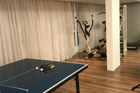 Sobrado à venda ou para alugar com 4 suítes em Vila Bertioga, São Paulo, SP