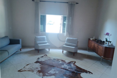 Casa à venda com 2 quartos, sendo 1 suíte, no condomínio Terras de Mont Serrat, Salto - SP