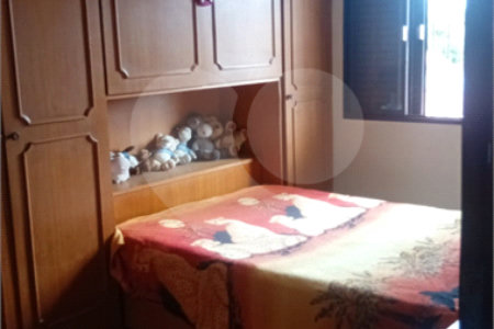 Casa à venda ou para alugar com 7 quartos, sendo 1 suíte,  em Vila Mogilar, Mogi das Cruzes, SP