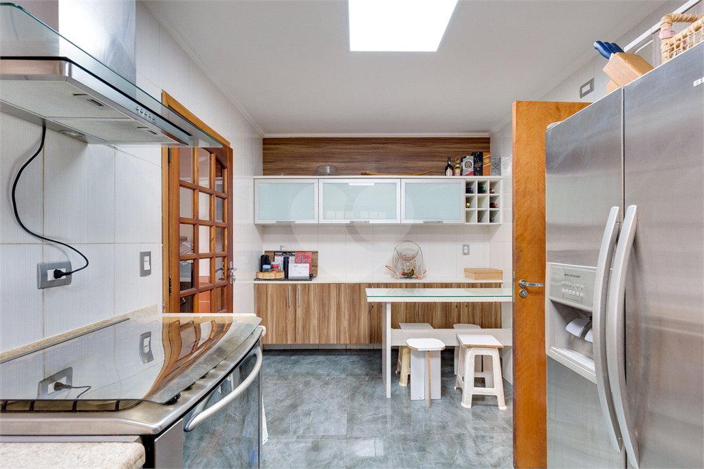 Sobrado à venda com 3 quartos, sendo 1 suíte, em Vila Mascote, São Paulo, SP