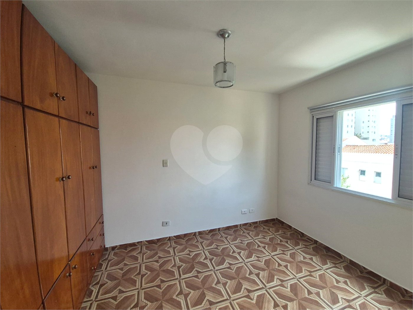 Casa à venda com 3 quartos, sendo 2 suítes, no condomínio Quintas Marajoara, São Paulo - SP