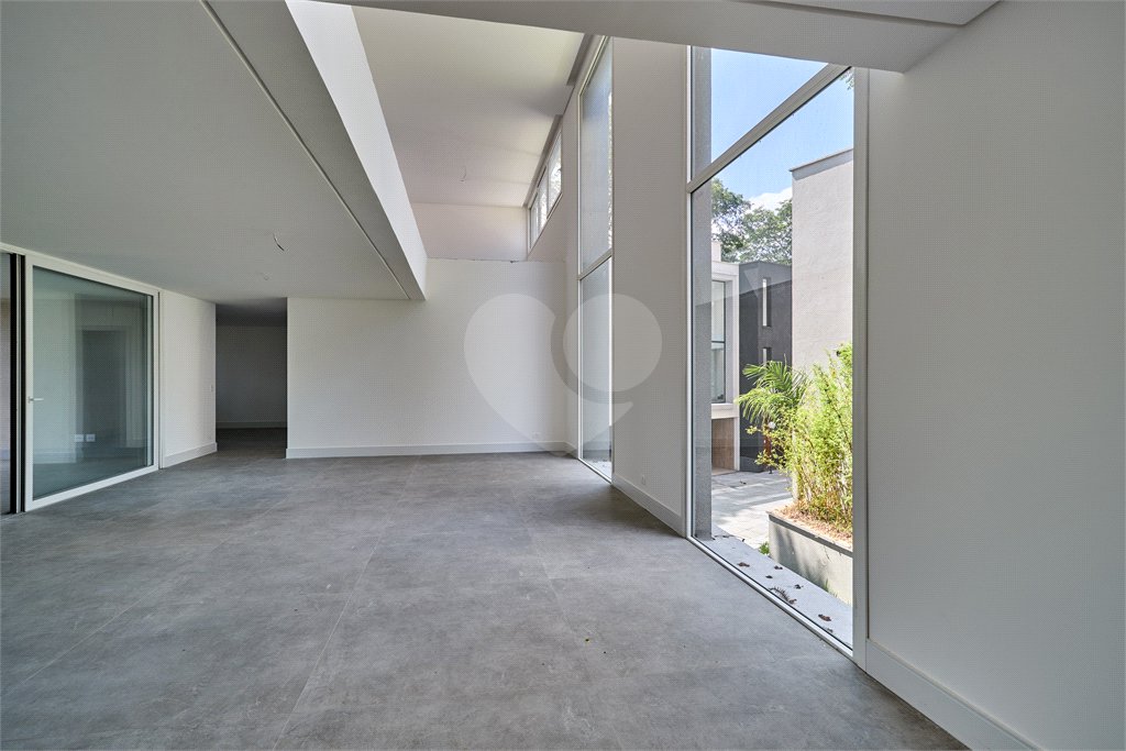 Casa à venda com 4 suítes no condomínio Liló, São Paulo - SP