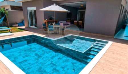Casa à venda com 3 suítes em Medeiros, Jundiaí, SP