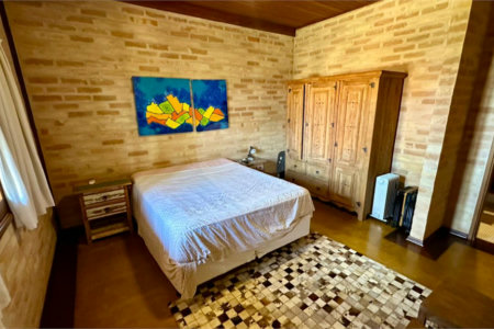 Casa para venda no Condomínio Vivenda do Broa.