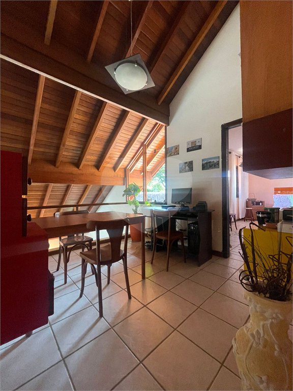 Casa à venda com 3 quartos, sendo 2 suítes,  em Vila Oliveira, Mogi das Cruzes, SP