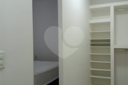 Apartamento à venda com 3 quartos, sendo 1 suíte, em Jardim Vazani, São Paulo, SP