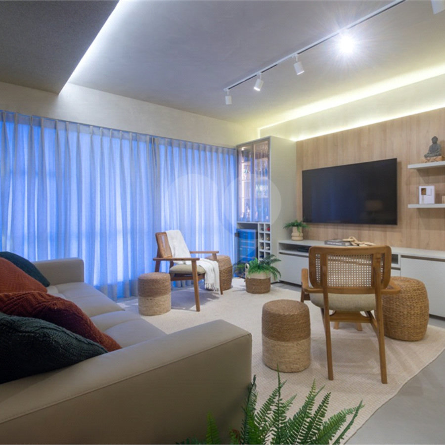 Apartamento à venda com 3 quartos, sendo 1 suíte, em Pitangueiras, Guarujá, SP