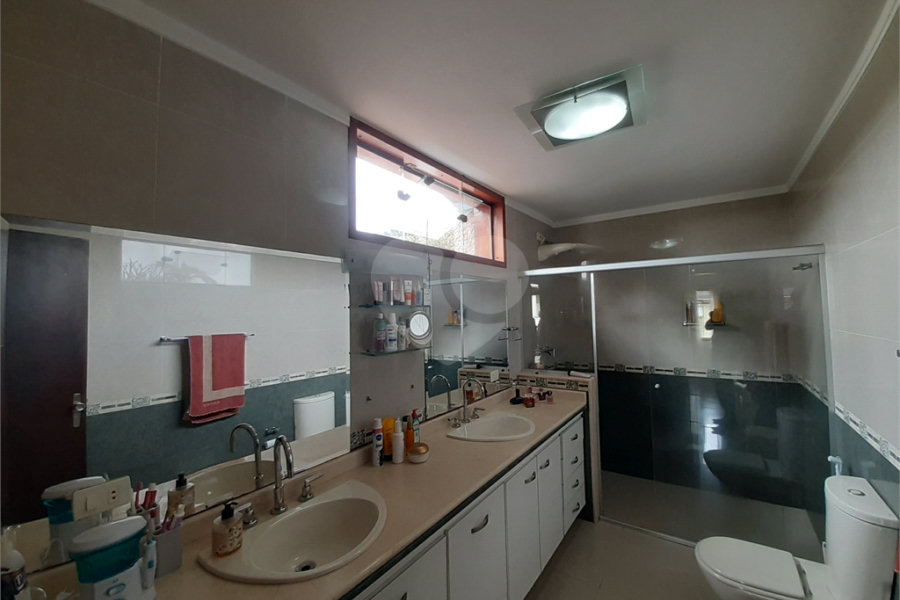 Casa à venda com 4 quartos, sendo 2 suítes,  em Jardim Floresta, São Paulo, SP