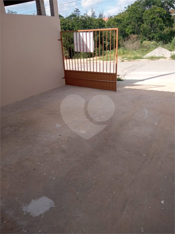 Casa à venda com 2 quartos, sendo 1 suíte,  em Reneville, Mairinque, SP