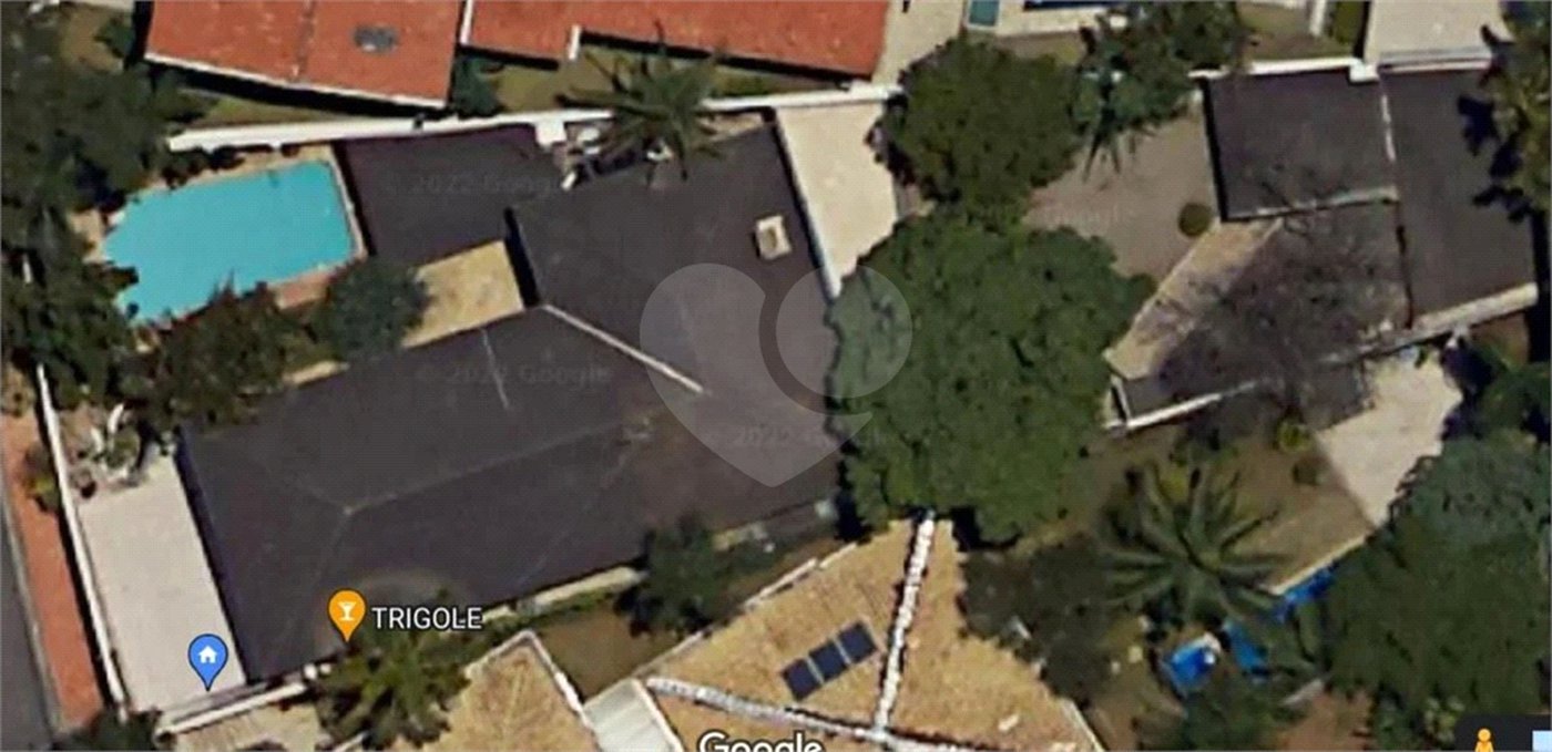 Casa à venda com 5 suítes em Jardim Leonor, São Paulo, SP