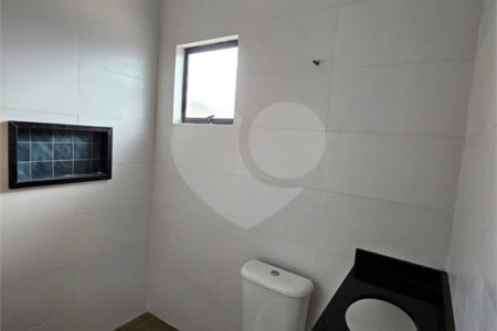 Sobrado à venda com 2 quartos em Maracanã, Praia Grande, SP