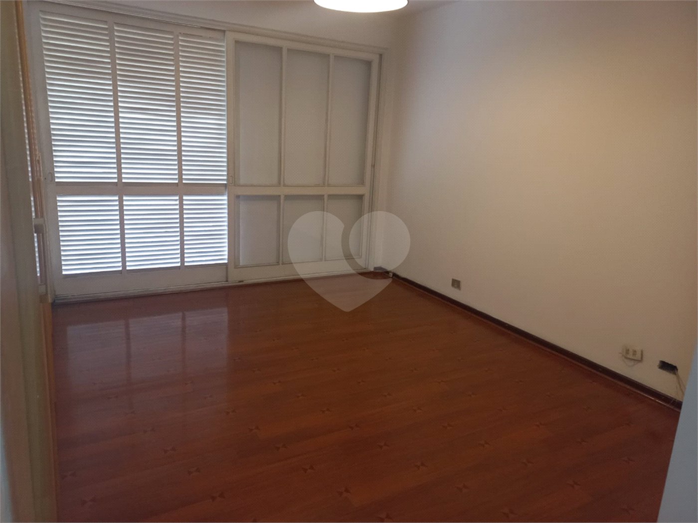 Apartamento à venda com 3 quartos, sendo 1 suíte, em Jardim Paulista, São Paulo, SP