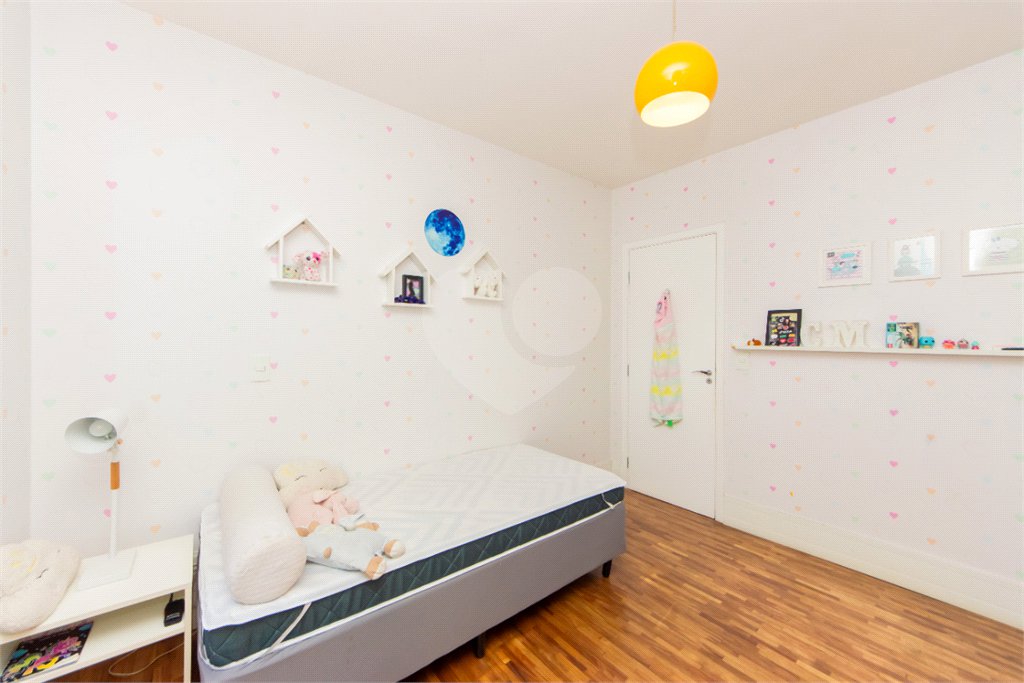 Casa à venda com 5 suítes no condomínio Solar dos Manacas, São Paulo - SP