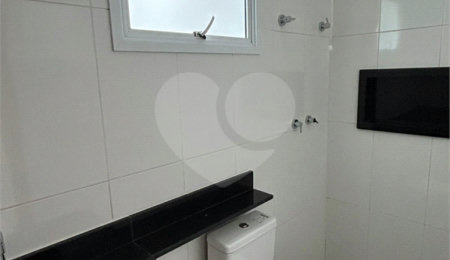 Casa à venda com 3 quartos, sendo 1 suíte, em Jardim Cidália, São Paulo, SP