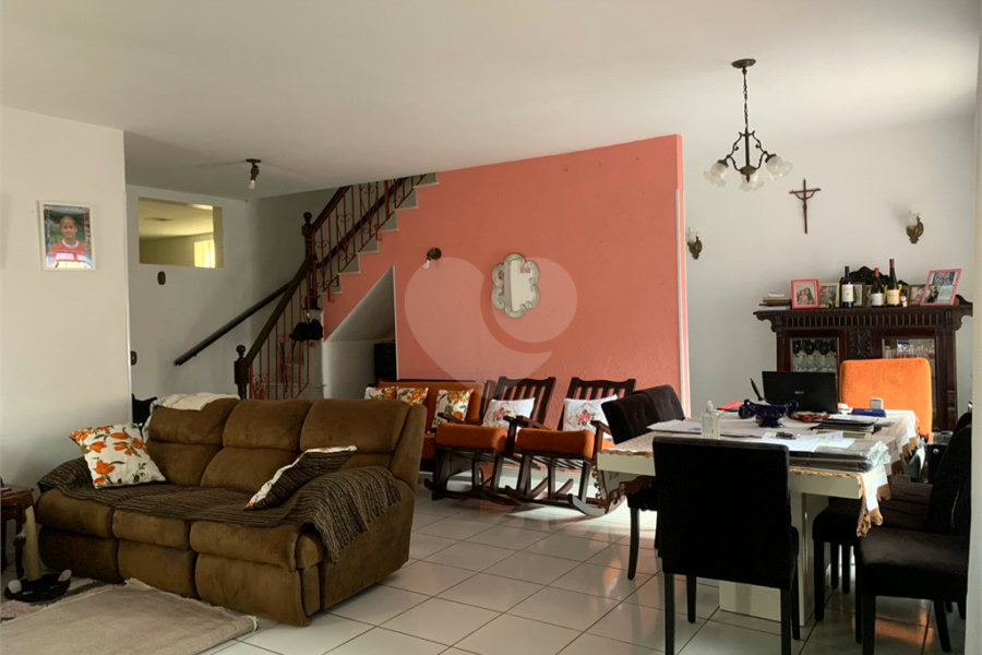 Sobrado à venda com 5 quartos, sendo 2 suítes, em Jaçanã, São Paulo, SP