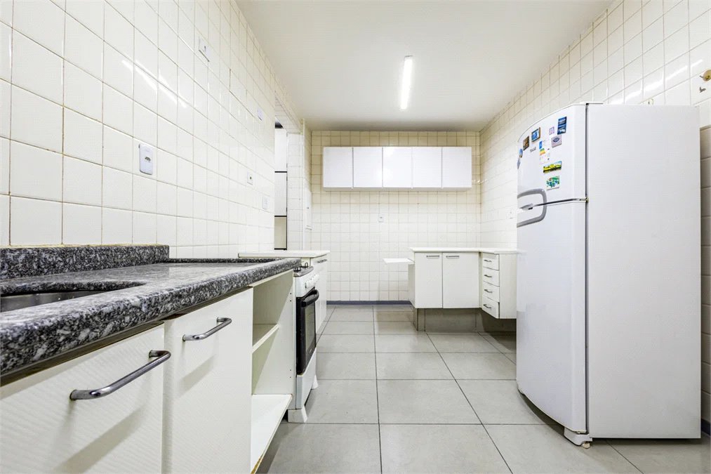 Apartamento à venda ou para alugar com 3 quartos, sendo 1 suíte, em Pinheiros, São Paulo, SP