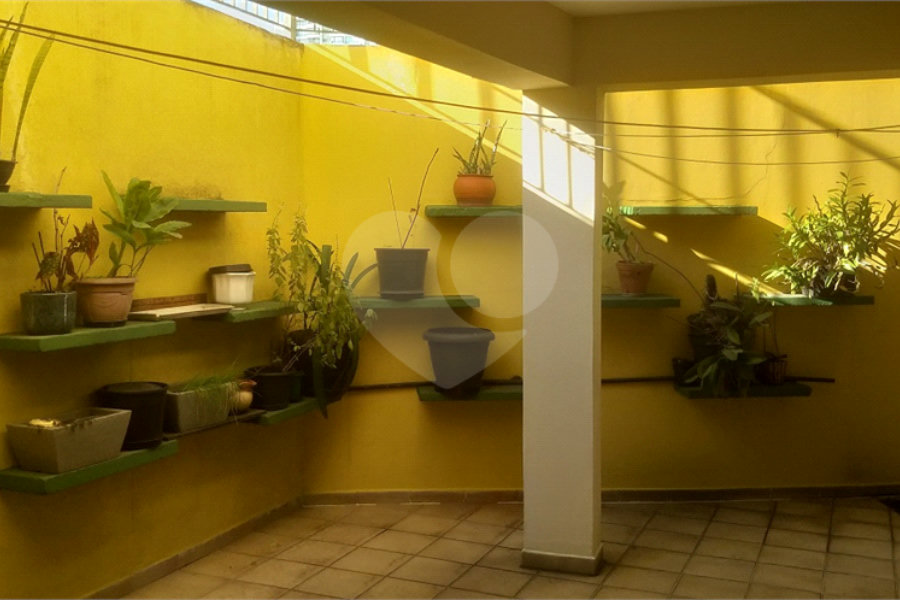 Casa à venda com 3 suítes em Parque Peruche, São Paulo, SP