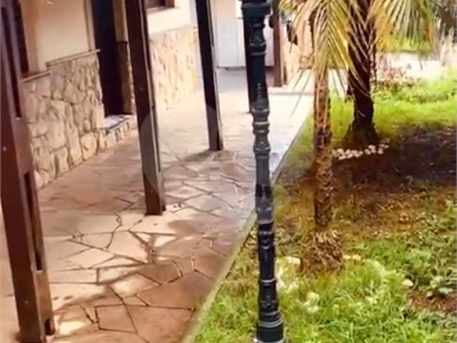 Sobrado à venda com 3 suítes em Barreiro, Mairiporã, SP