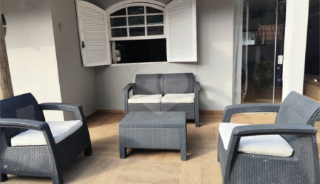 Casa à venda com 3 quartos, sendo 1 suíte,  no condomínio Caconde, São Bernardo do Campo - SP