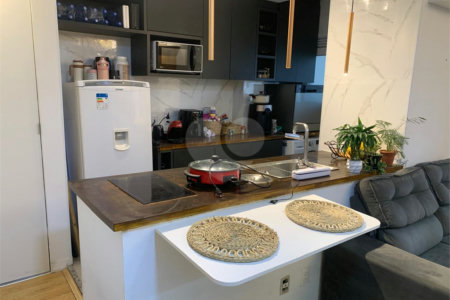 Apartamento à venda com 2 quartos em Parque Reboucas, São Paulo, SP
