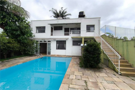 Casa à venda com 5 quartos, sendo 3 suítes, em Brooklin Paulista, São Paulo, SP