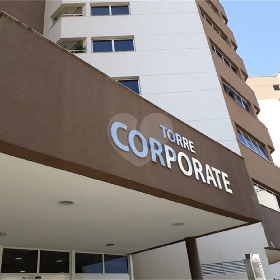 Sala Comercial - Office Premium - Indaiatuba - Venda - Torre Corporate - 7º andar - Complexo Office Premium de 3 torres de salas comerciais, um shopping e um conjunto residencial. Sala sem os moveis das fotos, Dois subsolos de garagem, além de garagem no térreo. Área da unidade: 39,99m2