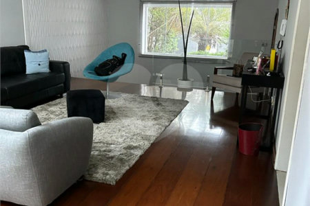 Casa à venda com 3 quartos, sendo 1 suíte,  em Vila Vitória, Mogi das Cruzes, SP