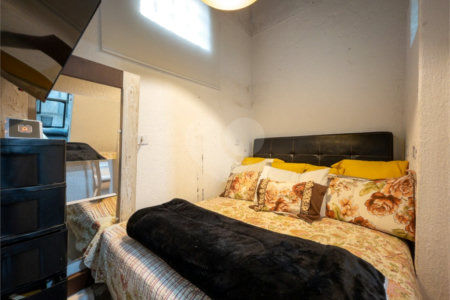 Casa à venda com 2 quartos, sendo 1 suíte, em Vila Mariana, São Paulo, SP