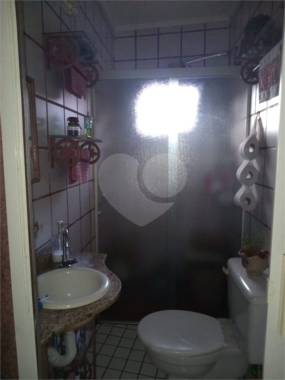 Sobrado à venda com 3 quartos, sendo 1 suíte,  em Vila Caputera, Mogi das Cruzes, SP