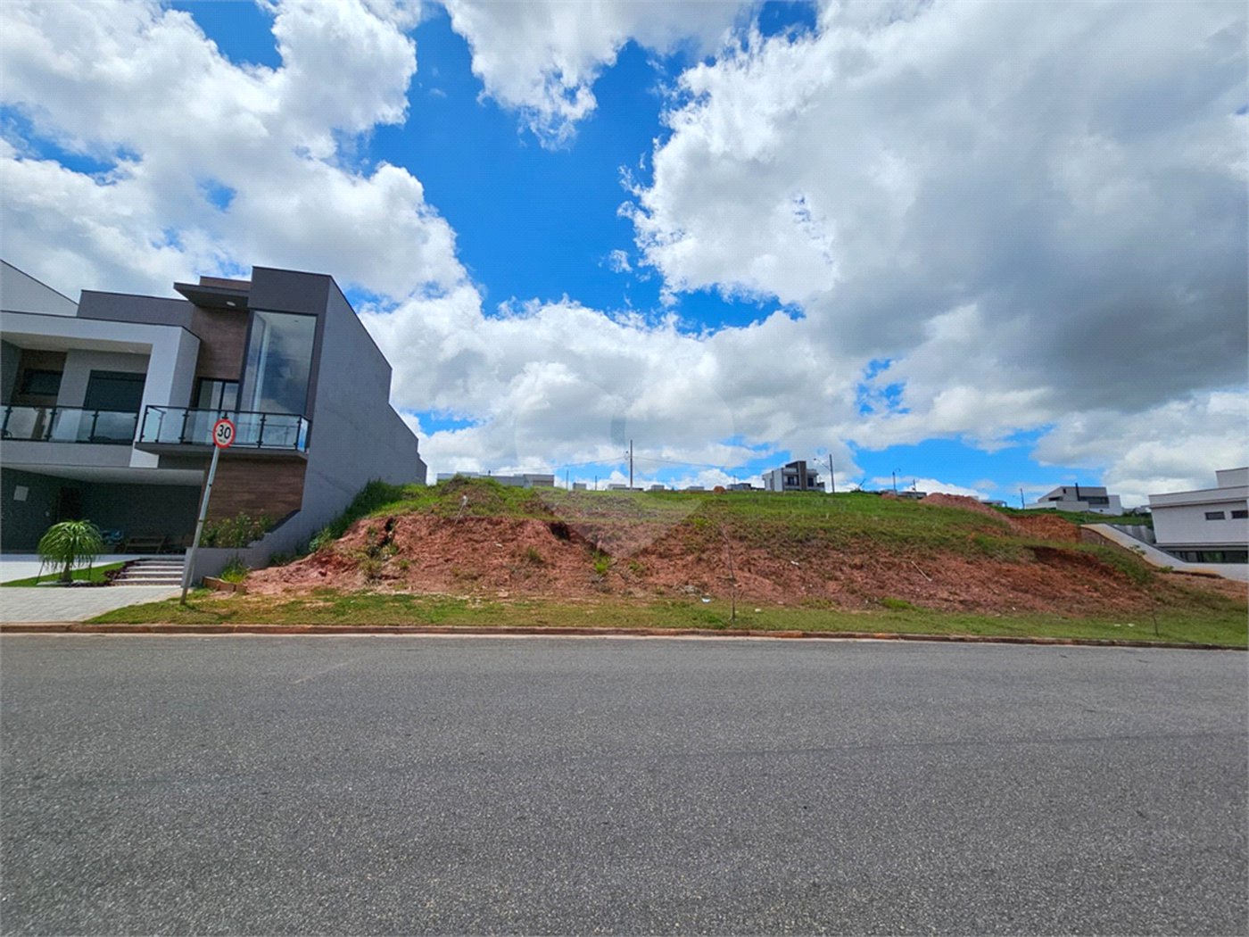 Terreno à venda no condomínio Mosaico Essence - Fase 1, Mogi das Cruzes - SP