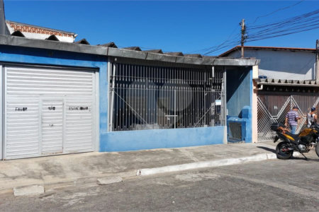 Casa à venda com 14 quartos em Vila Nivi, São Paulo, SP