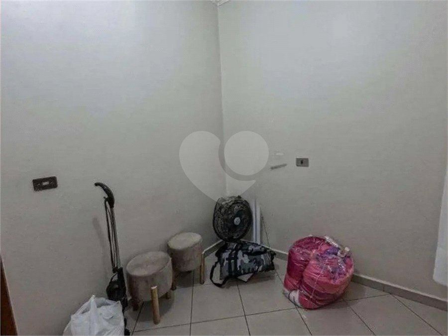 Casa à venda com 3 quartos em Jardim Marisa, São Paulo, SP