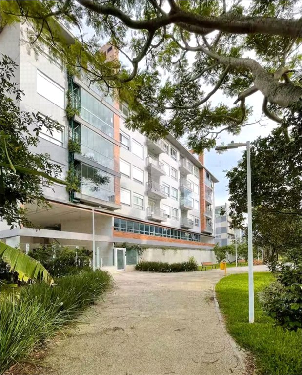 Apartamento à venda com 2 suítes em Jurerê, Florianópolis, SC