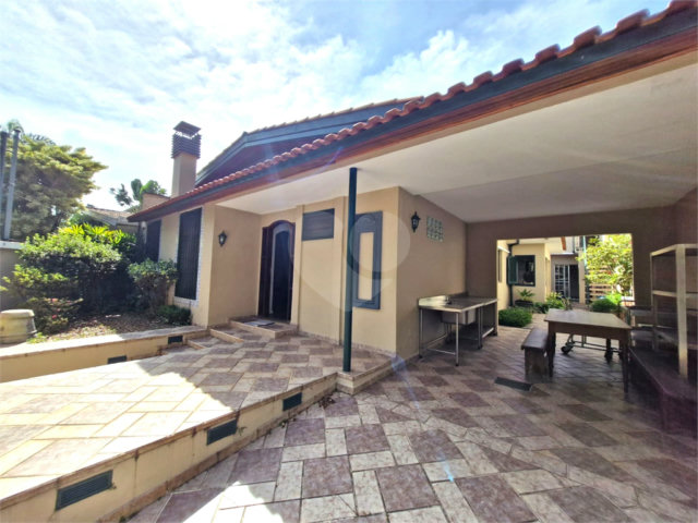 Casa à venda com 4 quartos, sendo 1 suíte,  em Granja Julieta, São Paulo, SP