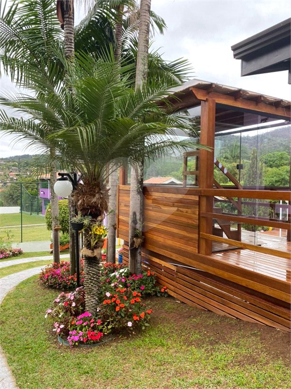 Casa à venda com 7 suítes no condomínio Capela do Barreiro, Itatiba - SP
