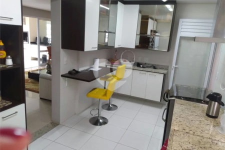 Apartamento à venda com 3 suítes em Jardim Marajoara, São Paulo, SP