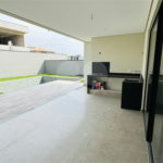 Casa à venda com 3 suítes no condomínio Santa Isabel I, Louveira - SP