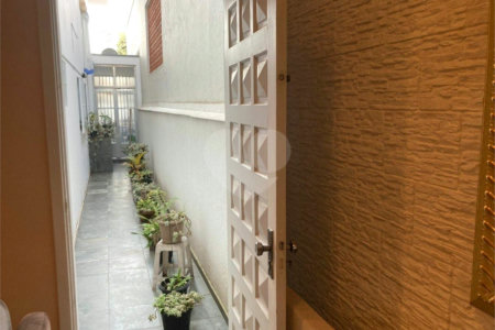 Casa à venda com 3 quartos, sendo 1 suíte, em Vila Mascote, São Paulo, SP