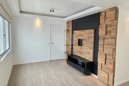Apartamento à venda com 3 quartos, sendo 1 suíte,  em Indianópolis, São Paulo, SP