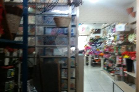 Loja à venda com 3 quartos em Vila Albertina, São Paulo, SP